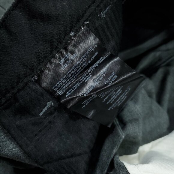 Volcom Boys Youth Frickin Chino Shorts Size 30 Gray Modern Straight Stretch - Picture 8 of 8